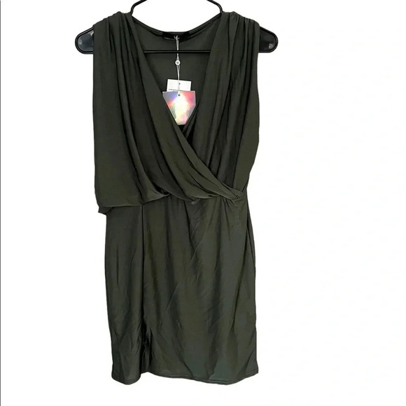 Missguided Green Slinky Gathered Wrap Bodycon Dress 10 - Picture 1 of 3